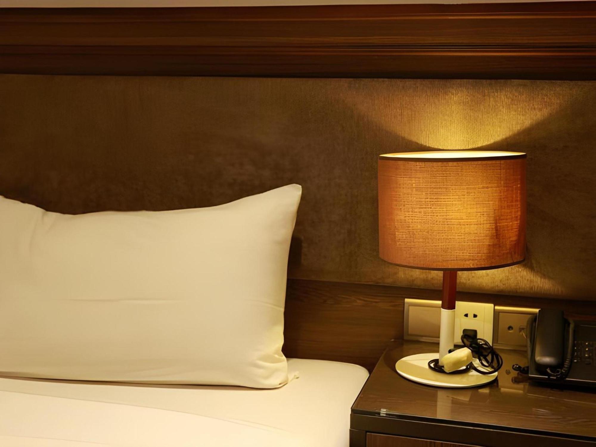 Collection O Le Grand Hanoi Hotel - The Tryst Exteriör bild